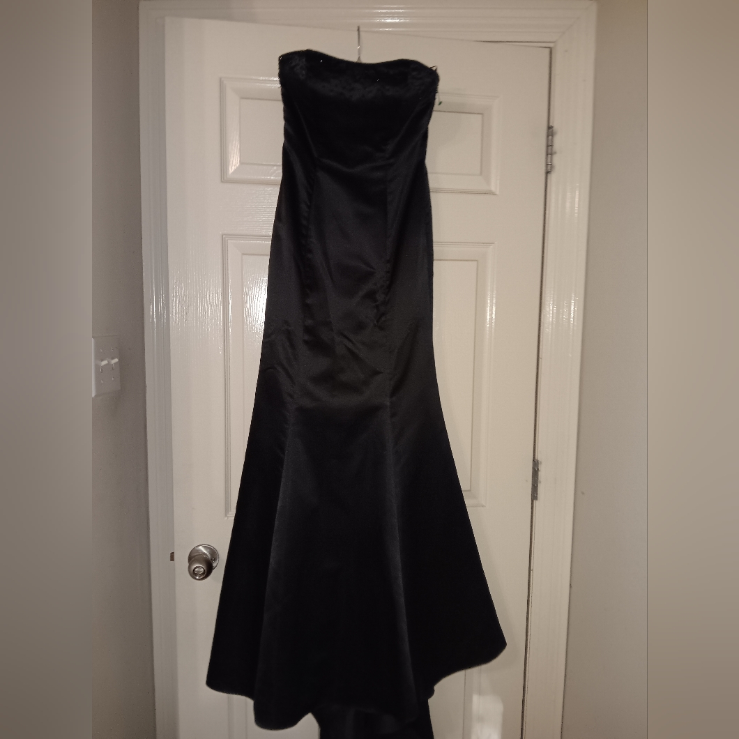 Black Mermaid Evening Gown